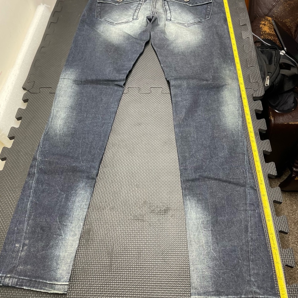 Akon Brand ladies size 32 and 28 Dark Wash Relaxed skinny Jeans. New with tags.